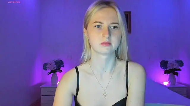 AnnaCarrera online show from March 19, 2025, 11:57 pm