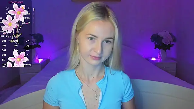 AnnaCarrera online show from October 22, 2025, 8:30 pm