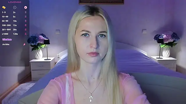 AnnaCarrera online show from February 1, 2026, 7:56 pm