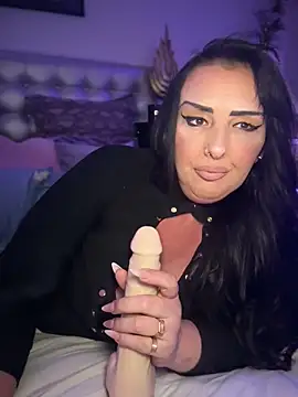 Snapshot of TiffanyRoxx chatting on March 26, 2026, 7:19 pm TiffanyRoxx online show from March 26, 2026, 7:19 pm