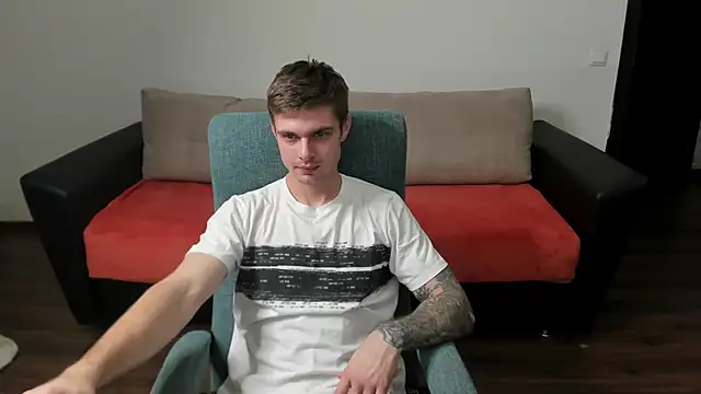 maks wolfis online show from December 23, 2024, 6:33 am