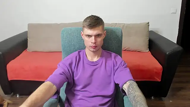 maks wolfis online show from January 25, 2025, 8:00 pm