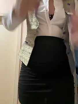 AlexandraGiogio online show from April 18, 2026, 1:31 am