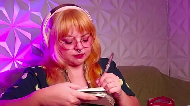 Satyn doll online show from September 21, 2025, 10:33 pm