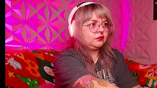 Satyn doll online show from December 23, 2025, 2:09 am