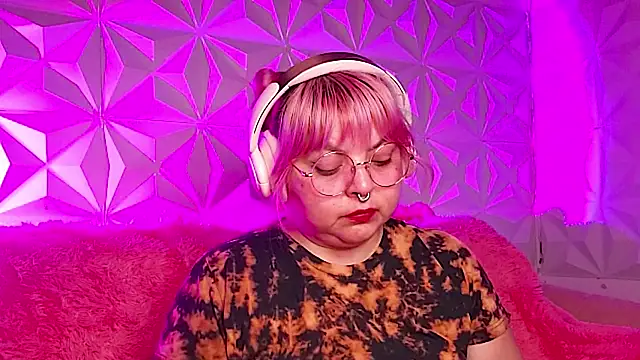 Satyn doll online show from February 21, 2026, 10:00 pm