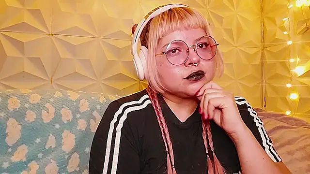 Satyn doll online show from May 13, 2026, 12:19 am