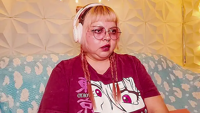 Satyn doll online show from May 15, 2026, 11:23 pm