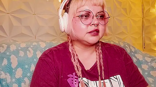 Satyn doll online show from May 16, 2026, 12:40 am