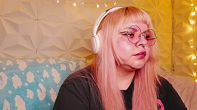 Satyn doll online show from May 19, 2026, 1:00 am