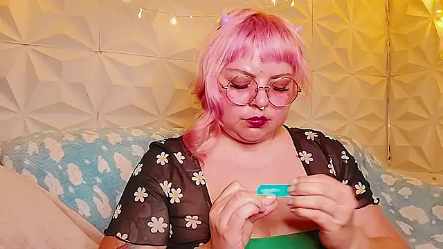 Satyn doll online show from May 28, 2026, 1:36 am