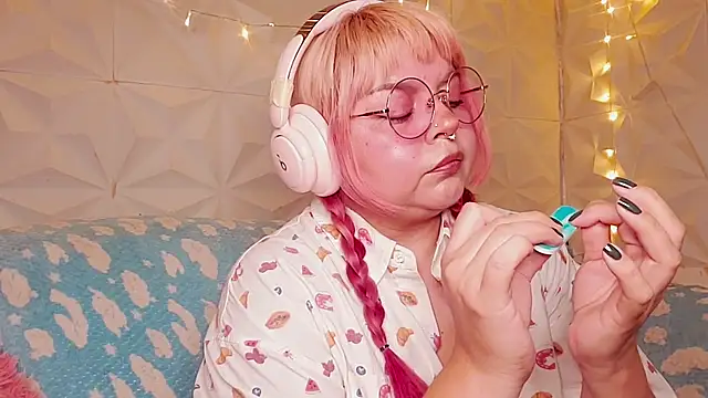 Satyn doll online show from June 28, 2026, 10:16 pm