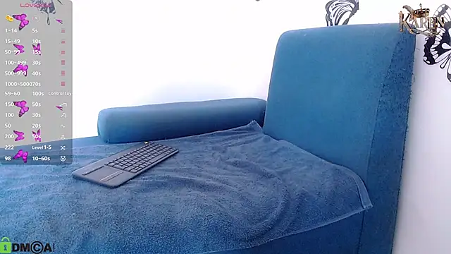 karen sofia  online show from February 11, 2026, 8:25 pm