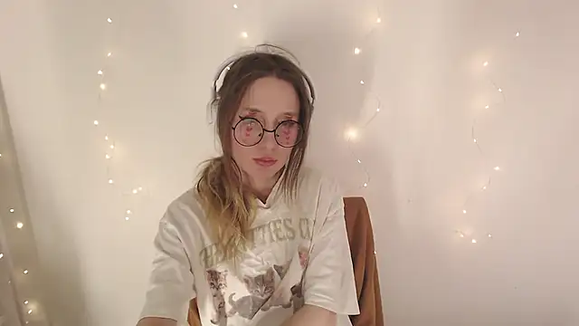 Snapshot of _Hanna_Moon_ chatting on February 1, 2026, 3:54 pm Hanna Moon online show from February 1, 2026, 3:54 pm