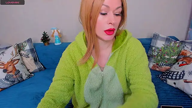 EllenMoore online show from December 23, 2025, 3:48 am