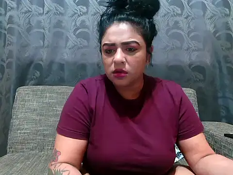 indianishkq7 online show from December 2, 2024, 1:02 pm