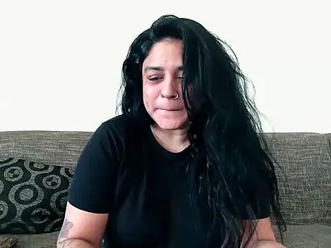 indianishkq7 online show from December 5, 2025, 8:12 am