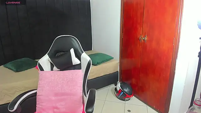 anhtony wayans online show from January 6, 2026, 11:51 pm