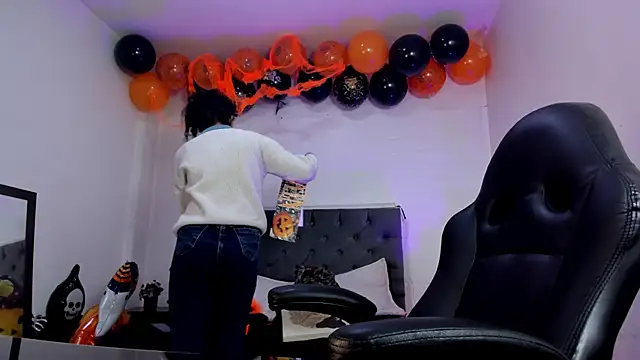 Snapshot of Ellie_Alves chatting on November 5, 2025, 12:05 pm Ellie Alves online show from November 5, 2025, 12:05 pm