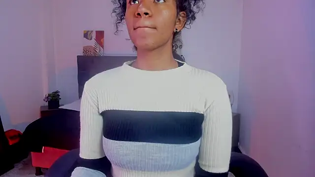 Snapshot of Ellie_Alves chatting on November 25, 2025, 3:45 pm Ellie Alves online show from November 25, 2025, 3:45 pm