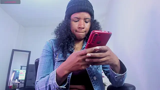 Snapshot of Ellie_Alves chatting on December 5, 2025, 2:58 pm Ellie Alves online show from December 5, 2025, 2:58 pm