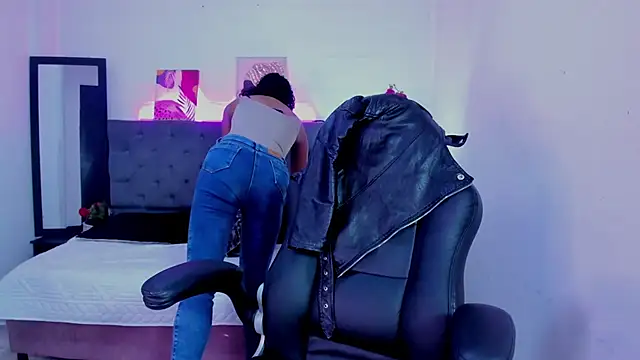 Snapshot of Ellie_Alves chatting on December 14, 2025, 1:27 pm Ellie Alves online show from December 14, 2025, 1:27 pm