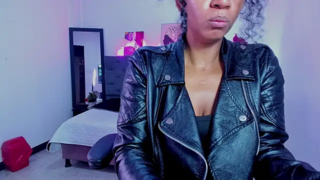 Snapshot of Ellie_Alves chatting on December 16, 2025, 3:06 pm Ellie Alves online show from December 16, 2025, 3:06 pm