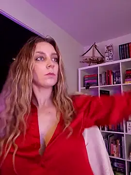 LilyOrion online show from November 5, 2025, 2:44 am