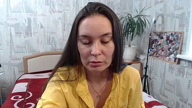 GinaQSoul online show from February 18, 2025, 8:38 am