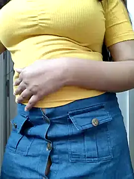 Snapshot of MumbaiMaskGirl chatting on December 21, 2024, 3:09 pm MumbaiMaskGirl online show from December 21, 2024, 3:09 pm