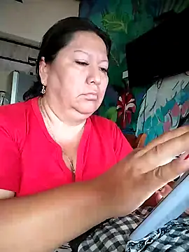 Brenda Berck  online show from November 20, 2025, 11:32 am