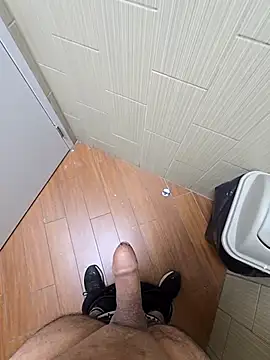 vikki432 online show from February 24, 2026, 5:11 pm