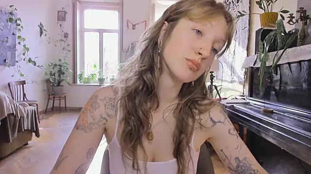 Snapshot of Miranda2_0 chatting on November 29, 2025, 8:17 am Miranda2 0 online show from November 29, 2025, 8:17 am