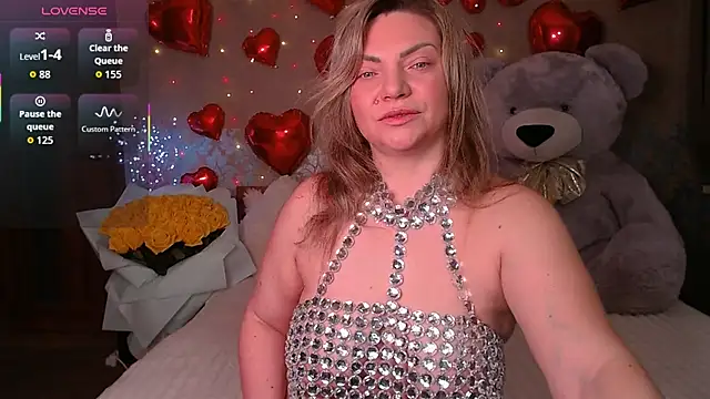 Snapshot of KristiOwen chatting on February 15, 2026, 5:48 am KristiOwen online show from February 15, 2026, 5:48 am