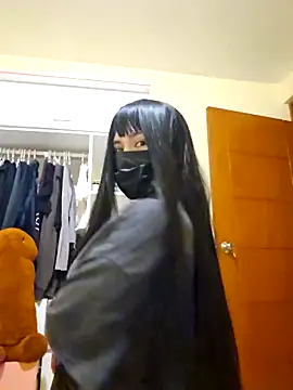 Latin summer online show from April 23, 2026, 1:51 am