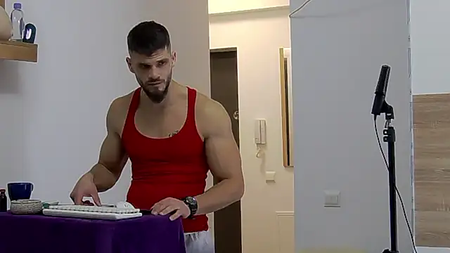 MauroTwin online show from January 15, 2025, 4:43 pm