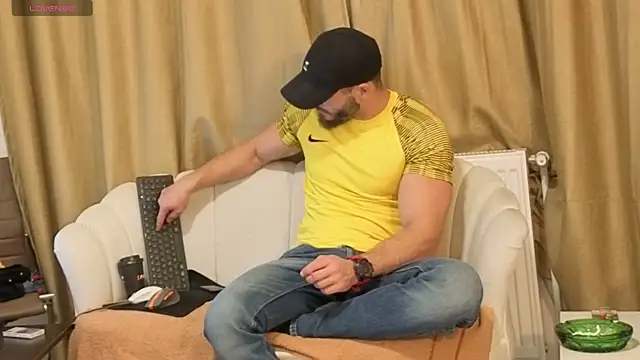 MauroTwin online show from October 29, 2025, 5:14 pm