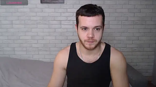 Alexxx horny online show from December 4, 2025, 7:17 am