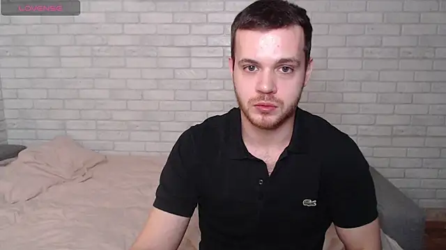 Snapshot of Alexxx_horny chatting on April 19, 2026, 5:34 pm Alexxx horny online show from April 19, 2026, 5:34 pm