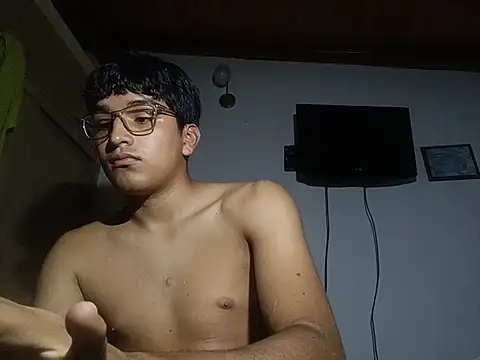 Snapshot of Juan_Polla31 chatting on October 27, 2025, 3:10 am Juan Polla31 online show from October 27, 2025, 3:10 am