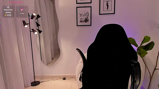 AmyWood online show from February 9, 2026, 8:24 pm