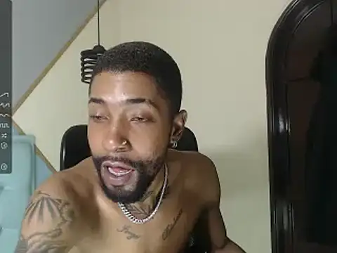 Snapshot of kilian_xx chatting on January 29, 2025, 5:02 pm kilian xx online show from January 29, 2025, 5:02 pm
