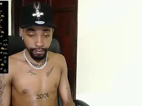 Snapshot of kilian_xx chatting on March 2, 2025, 6:30 pm kilian xx online show from March 2, 2025, 6:30 pm