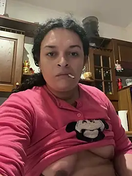 Snapshot of luanadigarda chatting on January 2, 2025, 2:24 pm luanadigarda online show from January 2, 2025, 2:24 pm