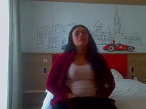 Snapshot of luanadigarda chatting on February 15, 2025, 12:43 pm luanadigarda online show from February 15, 2025, 12:43 pm