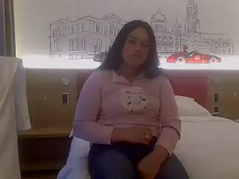 Snapshot of luanadigarda chatting on March 21, 2025, 5:34 pm luanadigarda online show from March 21, 2025, 5:34 pm