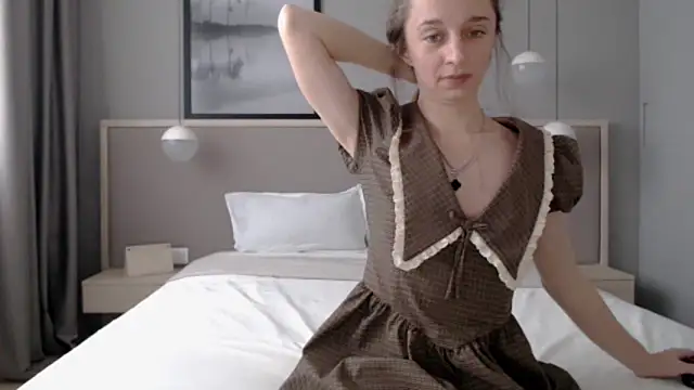 Snapshot of ShySchoolGirl chatting on November 29, 2025, 11:46 am ShySchoolGirl online show from November 29, 2025, 11:46 am