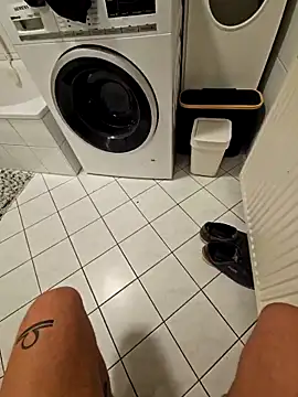 NiceHunter89 online show from October 19, 2025, 7:36 pm