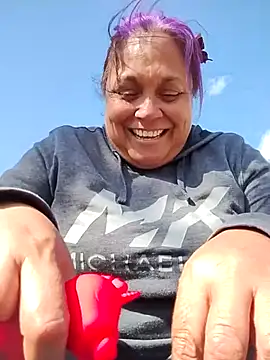 THEBEDroomdoOR online show from October 28, 2025, 8:33 pm