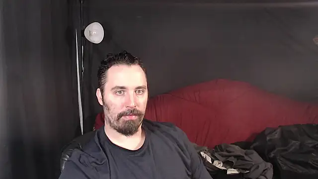 Metalstud online show from February 18, 2025, 1:33 pm